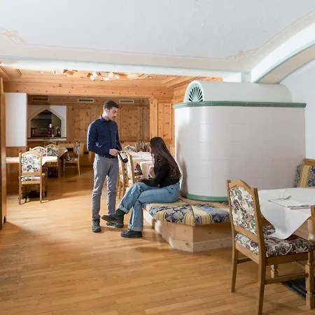 Hotell Intermonti
